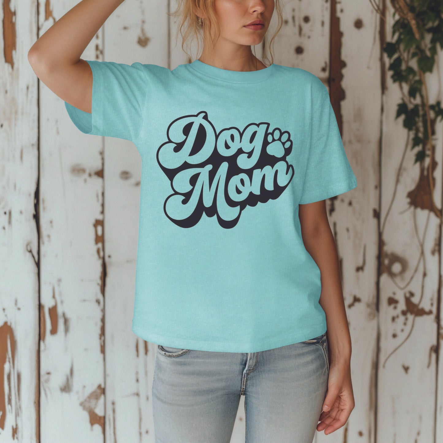 "Dog Mom" T Shirt